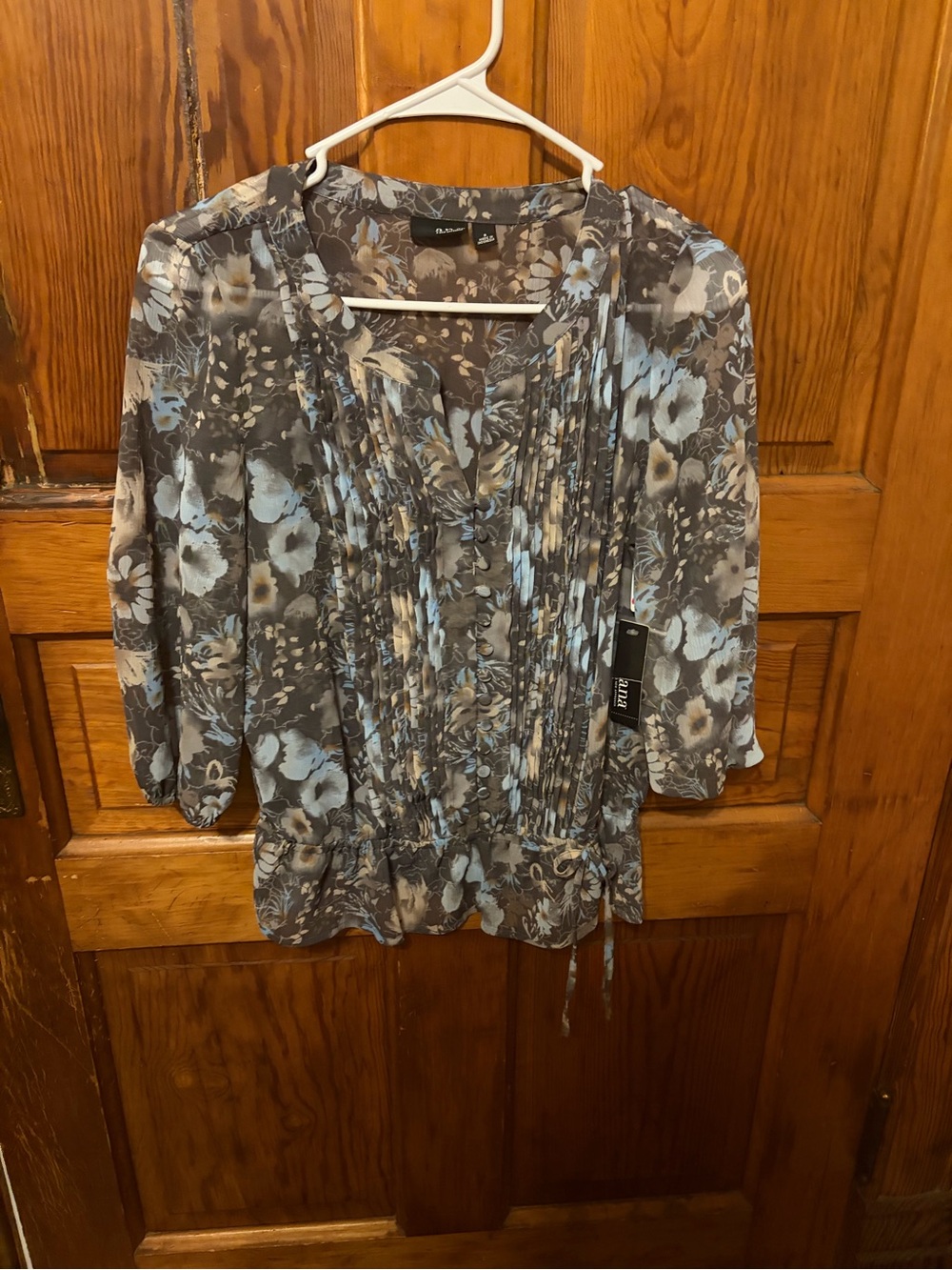 Dana Buchman Gray and Light Blue Floral Pintuck Tie-Front Blouse